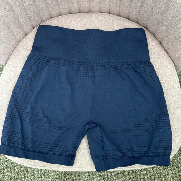 Gymshark Vital Set in Heavy Blue Marl (4 Pieces) - Picture 11 of 15